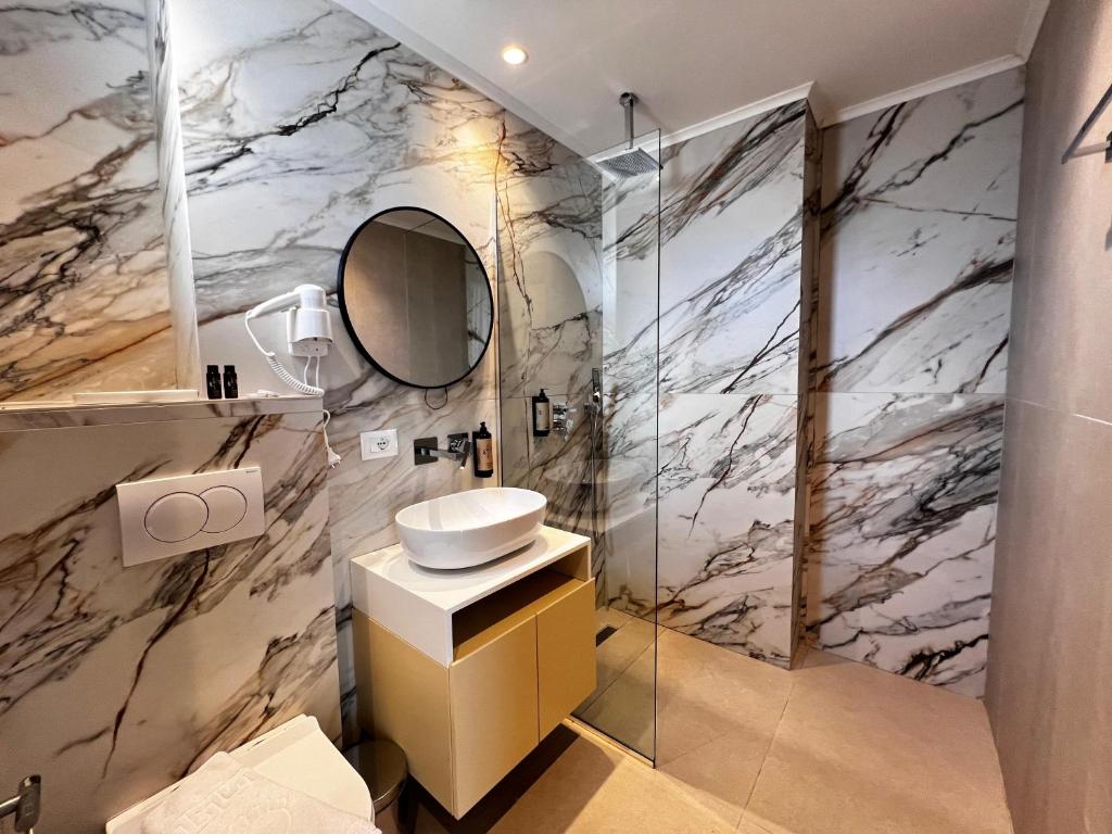 olia residence,tirane